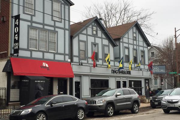 Retail and apartment building in Lakeview previously under management