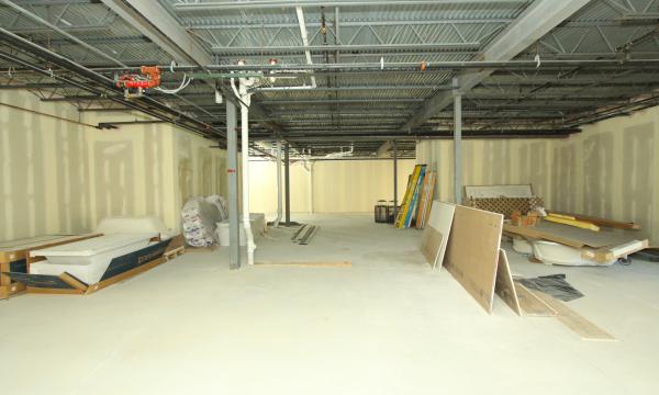 Unit ready to build-to-suit as retail or office space