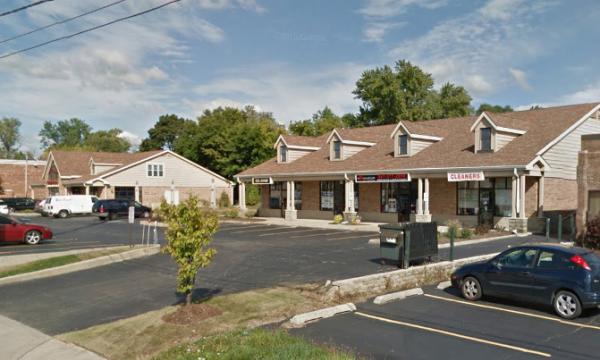 Neighborhood retail center near Lake Cook and Northwest Hwy in Barrington