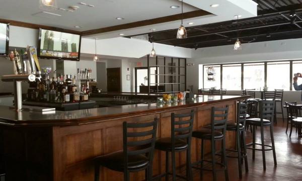 Bar, restaurant, Bloomingdale
