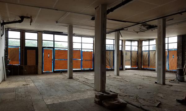 Great location for lease for retail, restaurant or office 