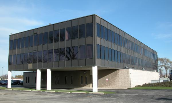 Multi-tenant Office in Northwest Suburbs Near O'Hare