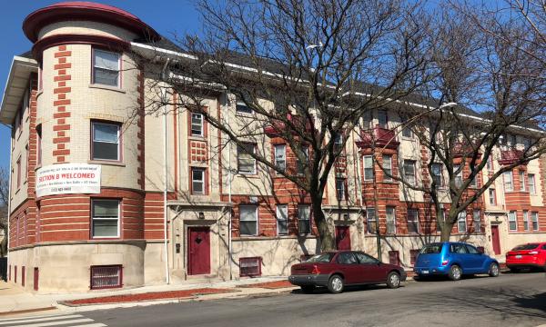 Large apartment building located in one of Chicago's Opportunity Zones