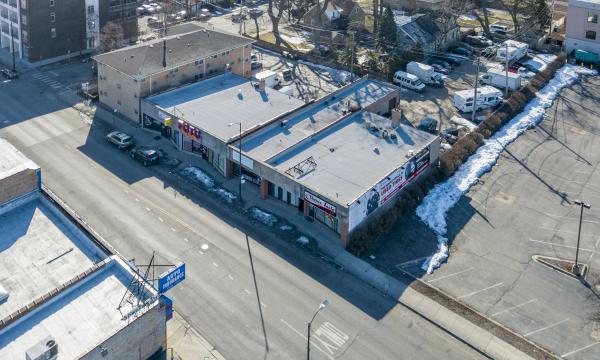 AUCTION - May 13, 2021: 8,500 SF of Multi-Tenant Retail Near Belmont and Harlem