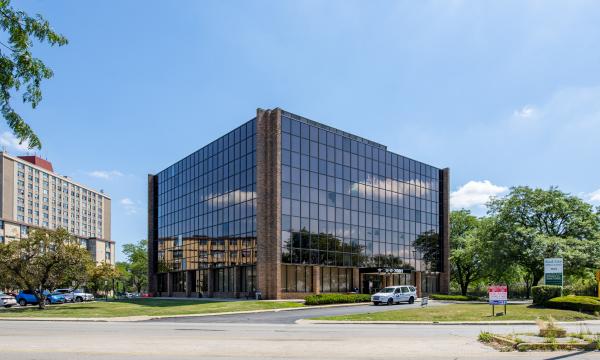 Sealed Bid Auction - 10/1: Office Building in Ford City Area Near Cicero Ave