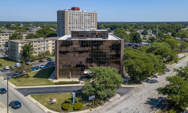 Sealed Bid Auction - 10/1: Office Building in Ford City Area Near Cicero Ave