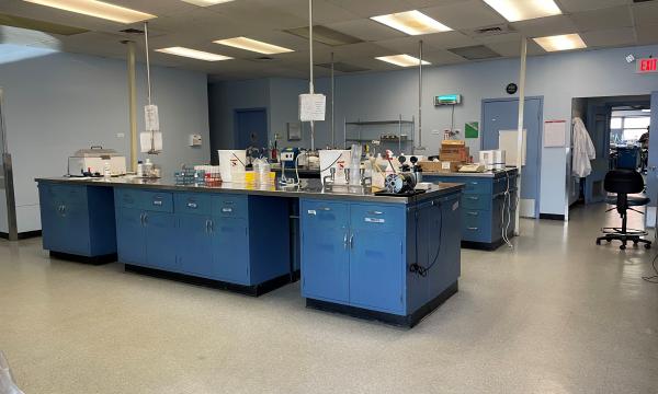 10,094 square foot single-story industrial property 3
