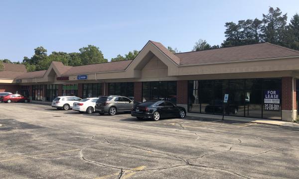 11,833 SF Retail Center for Sale in Palatine