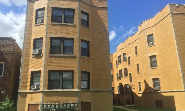 Fully leased apartment building for sale in Maywood