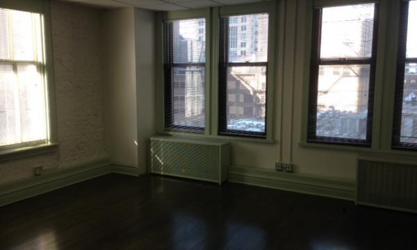 Chicago Move In Ready Office