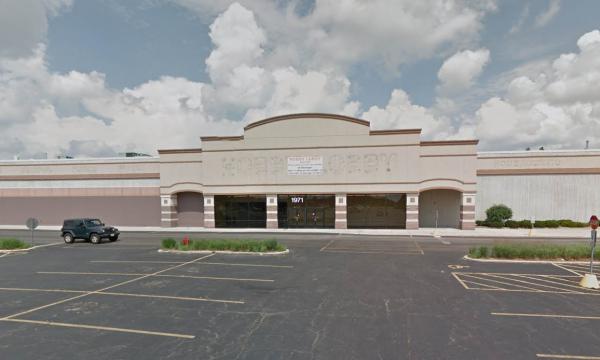 Big box space adjacent to Big Lots available for rent